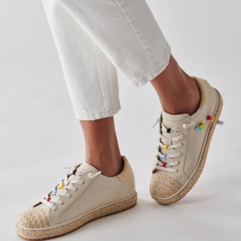 Dolce Vita Zoe Ivory Raffia Beaded Leather Sneakers
SIZE 9      ✨✨GUC✨✨